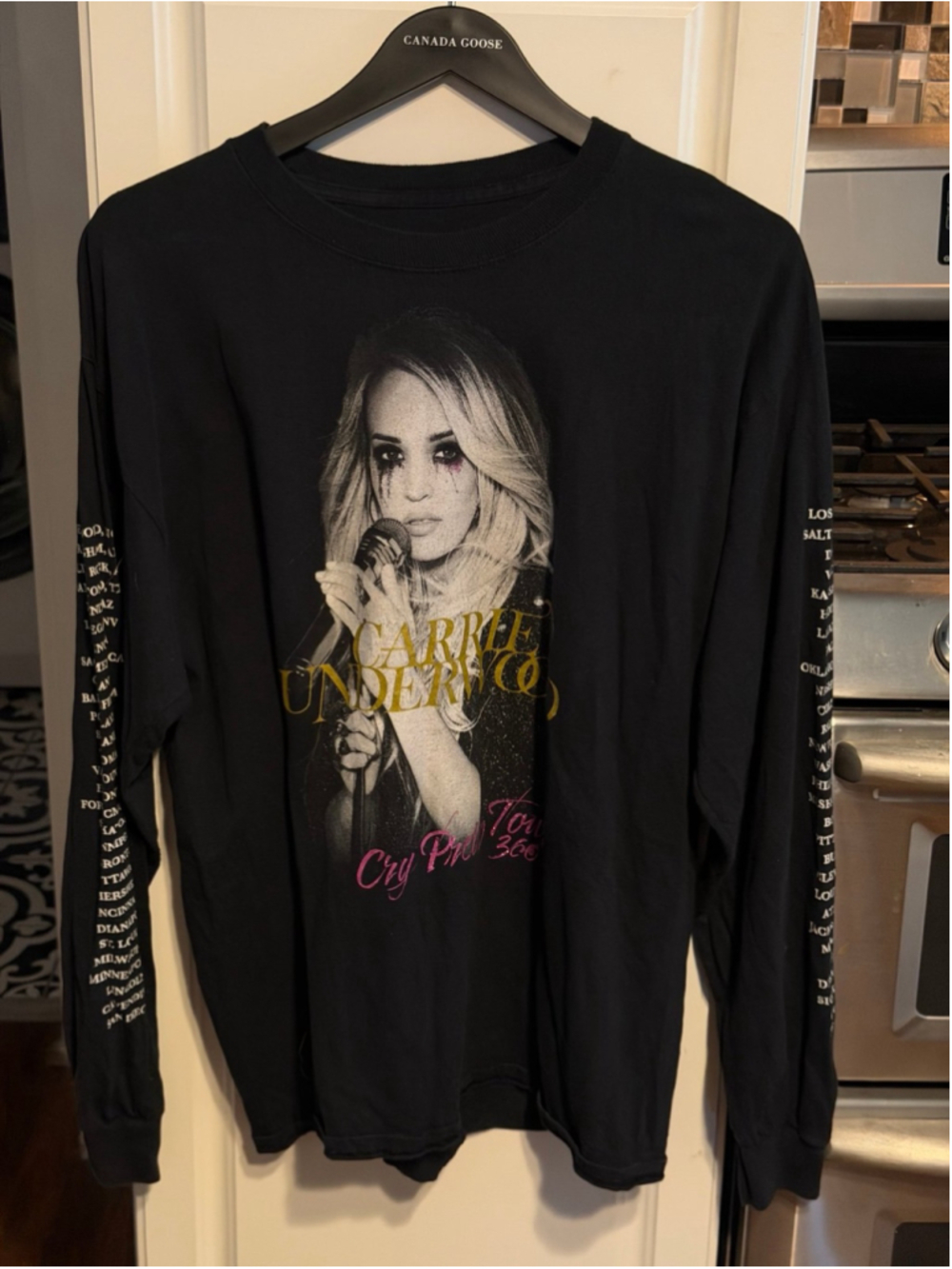 Carrie Underwood 2016 Concert Shirt Cry Pretty Tour 360 Long Sleeve Size Large